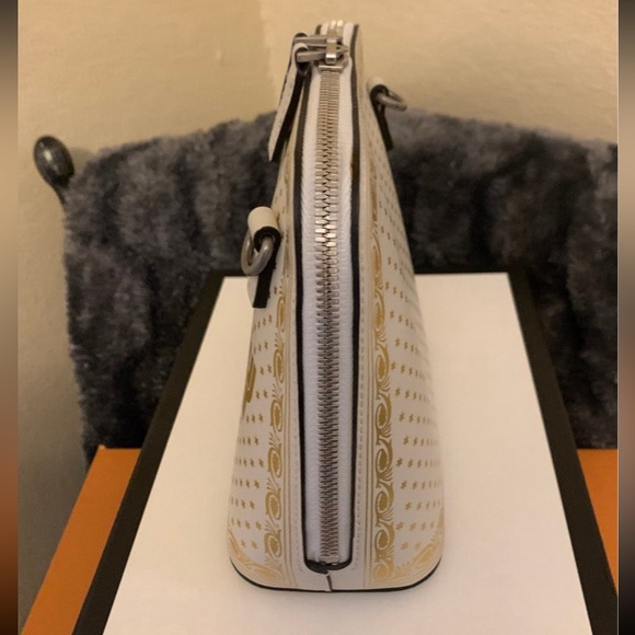 GUCCI LIMITED EDITION Leather GUCCY Gold Stars Mini Dome Crossbody Bag&Strap - Picture 4 of 16